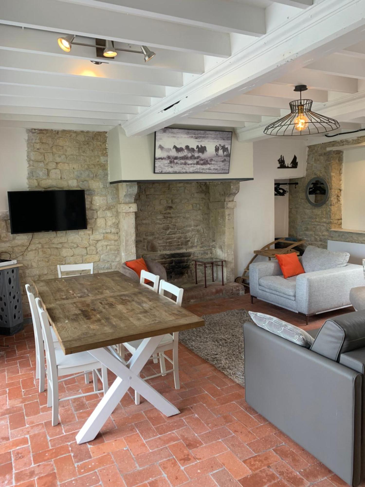 Vila Comfortable House For 6 Guests In Saint-Come-Du-Mont Exteriér fotografie